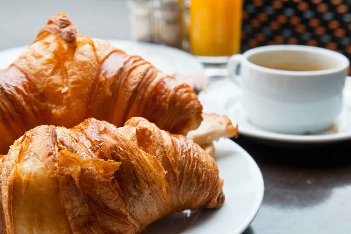 cornetti e cappuccino