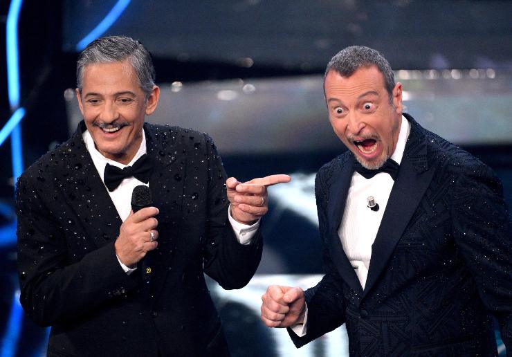 Fiorello e Amadeus sul palco del Teatro dell'Ariston