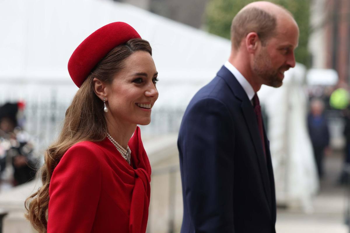 La Royal Family si allarga: William e Kate attendono dei gemelli