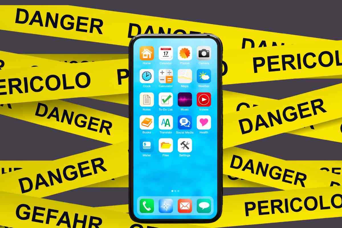 Sul tuo smartphone l’app che filma lo schermo: eliminala subito o perderai tutto