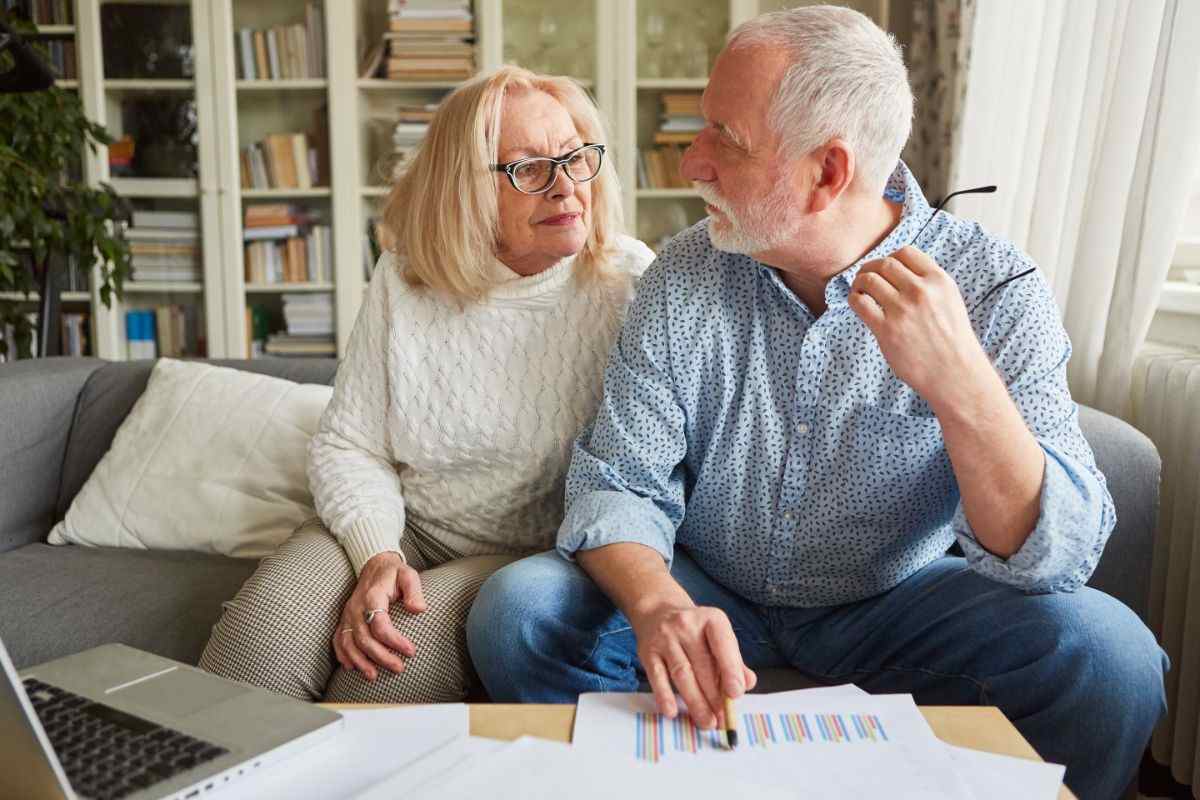 Pensioni: i soldi bloccati per sei mesi, la brutta novità INPS