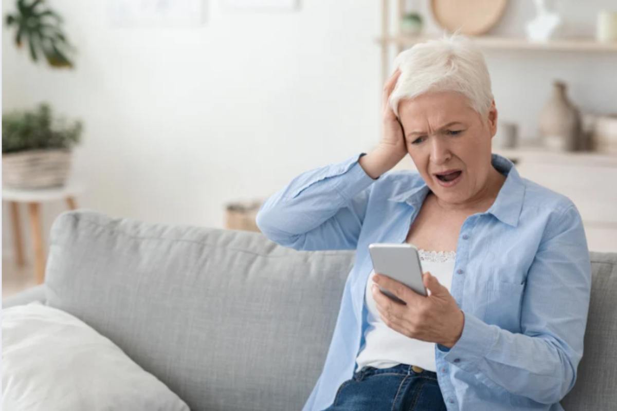 Truffe agli anziani, fenomeno ancora diffuso: mai pensare di essere tranquilli, come difendersi