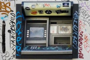 Un vecchio bancomat