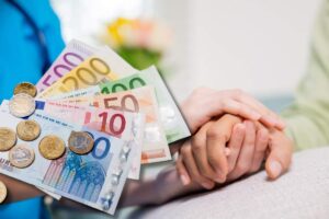 soldi per gli anziani