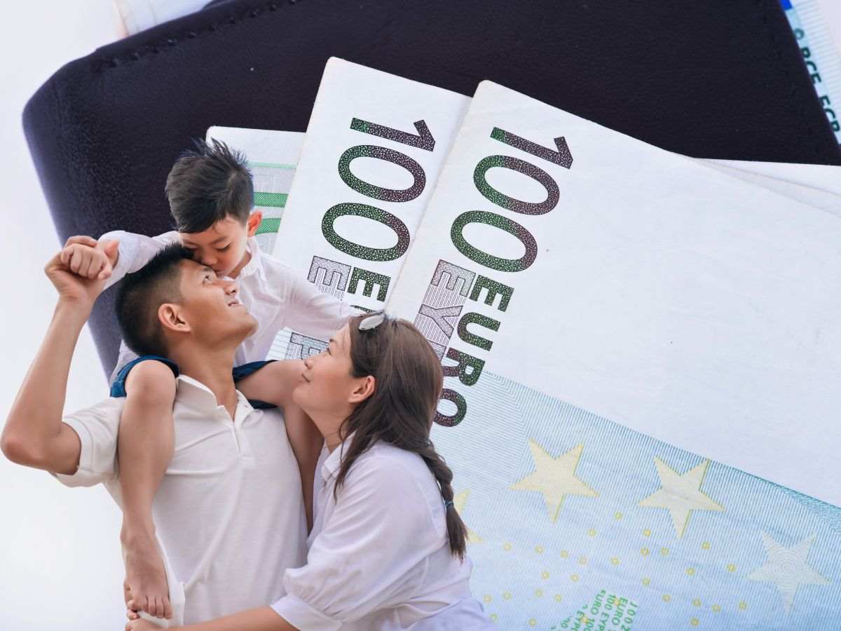Assegni familiari: arriva il potenziamento ogni mese sul conto della famiglia