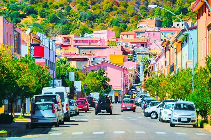 vista delle case e delle strade di teulada sardegna