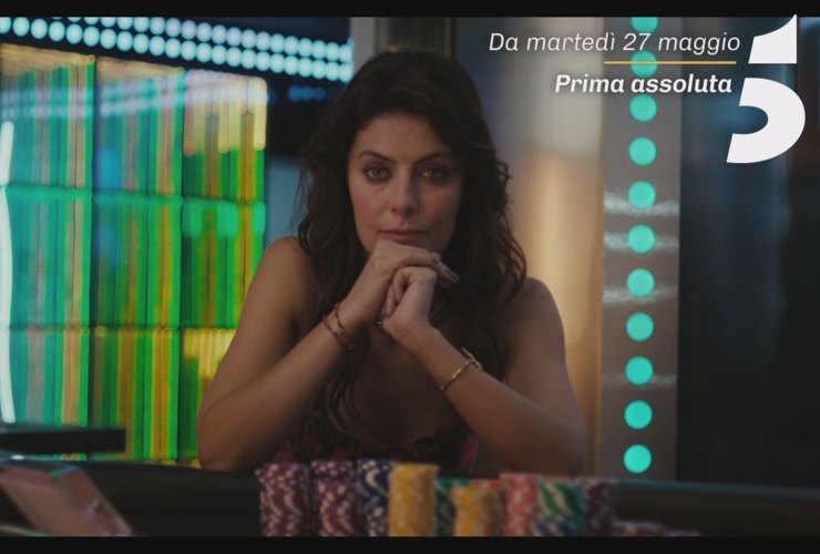 alessandra mastronardi nei panni di daria in doppio gioco