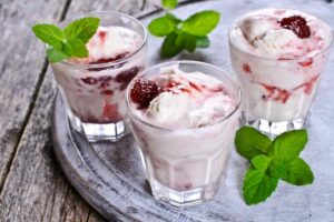Gelato nei bicchieri