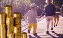 sfondo bambini e monete euro