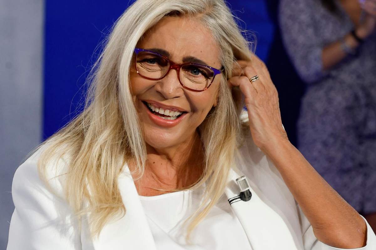 Carta jolly a Domenica In: Mara Venier non smette di ridere