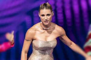 Michelle Hunziker sul palco dell'Eurovision Song Contest