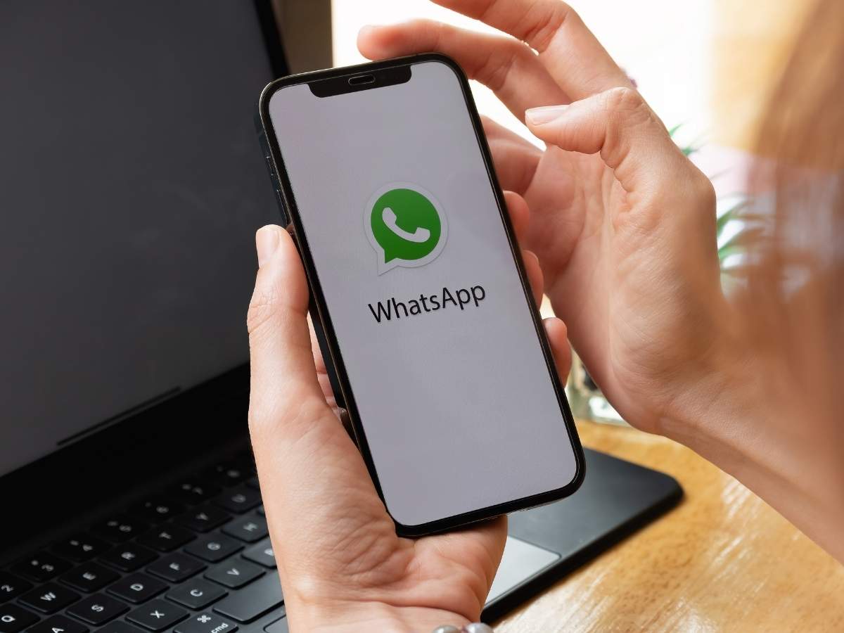 WhatsApp, queste funzioni saranno a pagamento: arriva l’annuncio di Meta