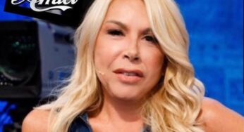 Anna Pettinelli in versione sirenetta: l’insegnante di Amici come non l’avete mai vista