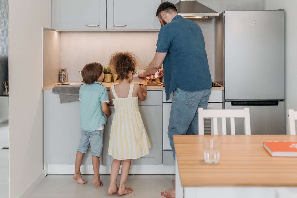 Bambini in cucina
