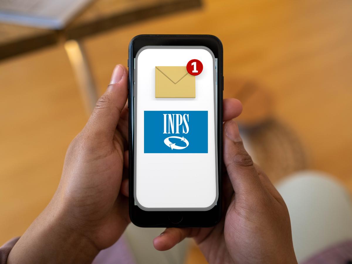 Ex beneficiari reddito di cittadinanza, molti stanno per ricevere questo sms dall’INPS
