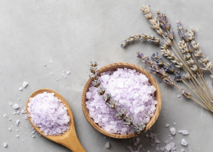 Sali da bagno aromatizzati alla lavanda