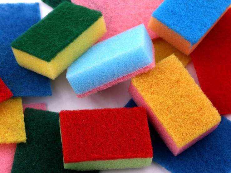 spugne con colori diversi