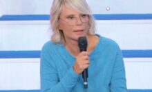Maria De Filippi negli studi di Uomini e Donne