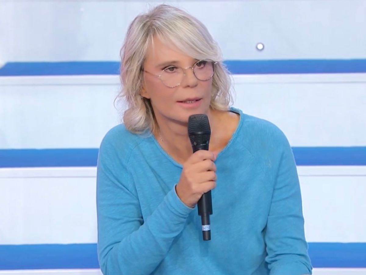 Maria De Filippi negli studi di Uomini e Donne