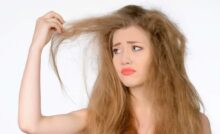 donna con capelli crespi