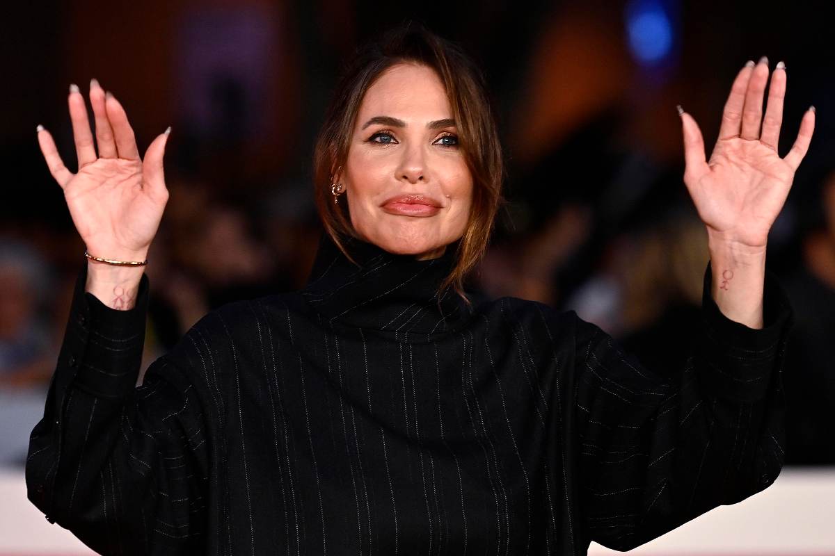 Ilary Blasi, la foto privata con Bastian Muller infiamma il web: la coppia si mostra così