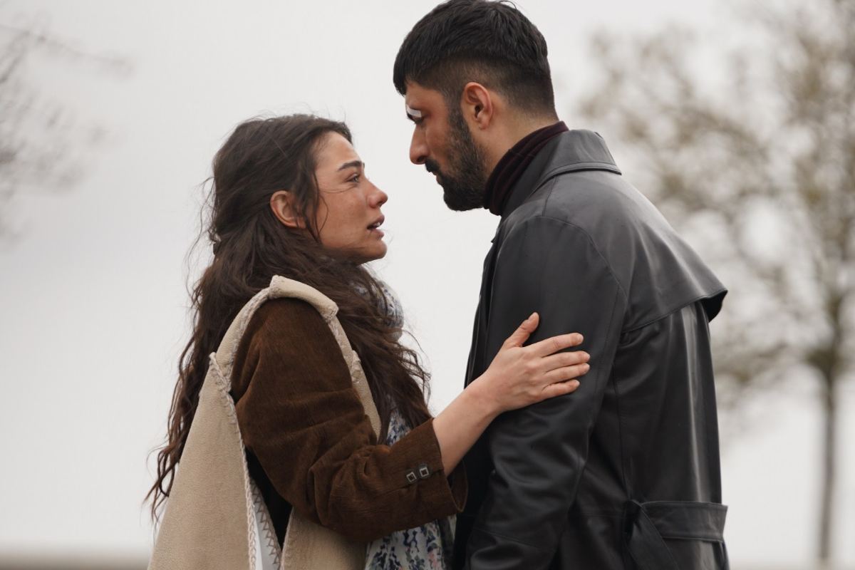 Nuova serie turca, cambia tutto su Canale 5: quando arriva, chi sostituisce e di cosa parla