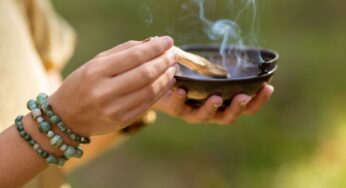 Questo rituale devi provarlo: è divertente e promette di aiutarti ad attirare prosperità e abbondanza