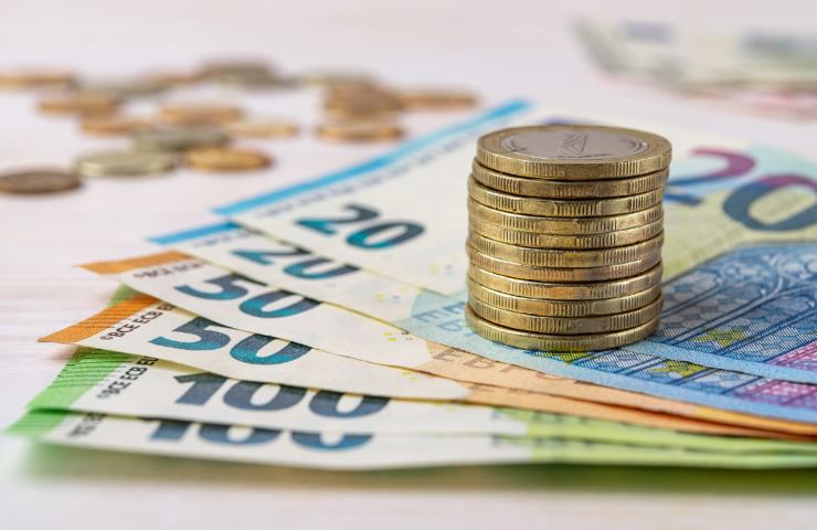 banconote e monete euro