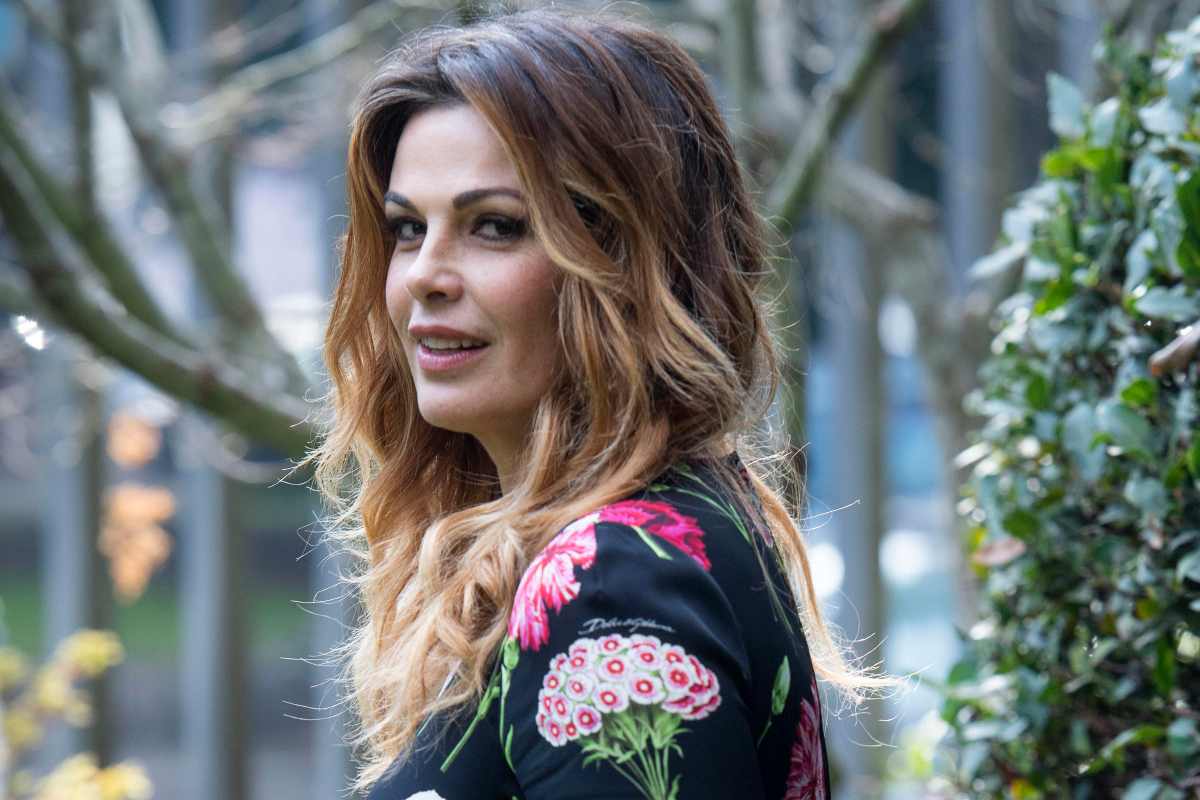 Vanessa Incontrada infiamma il web: la foto di 26 anni fa è da urlo