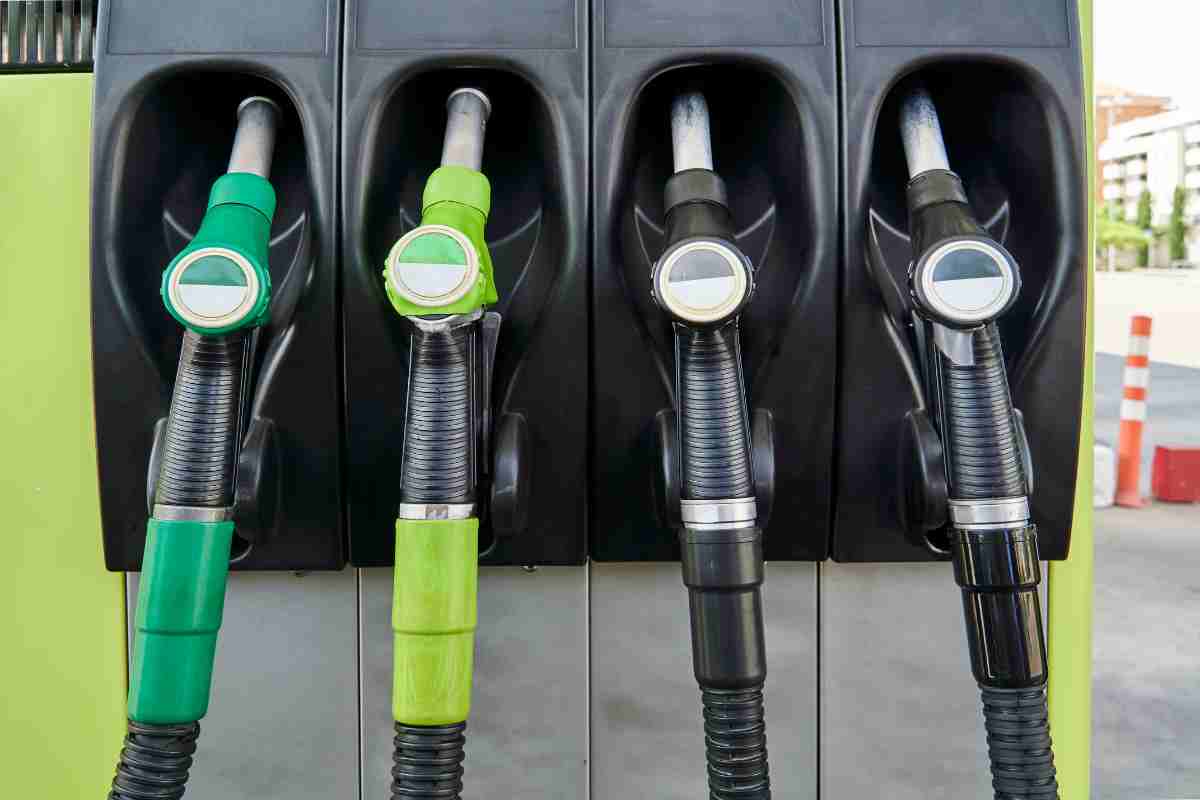 distributore di carburante